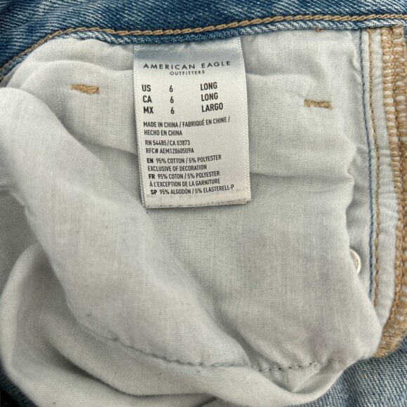 American Eagle light wash distressed straight leg jeans - Picture 6 of 7